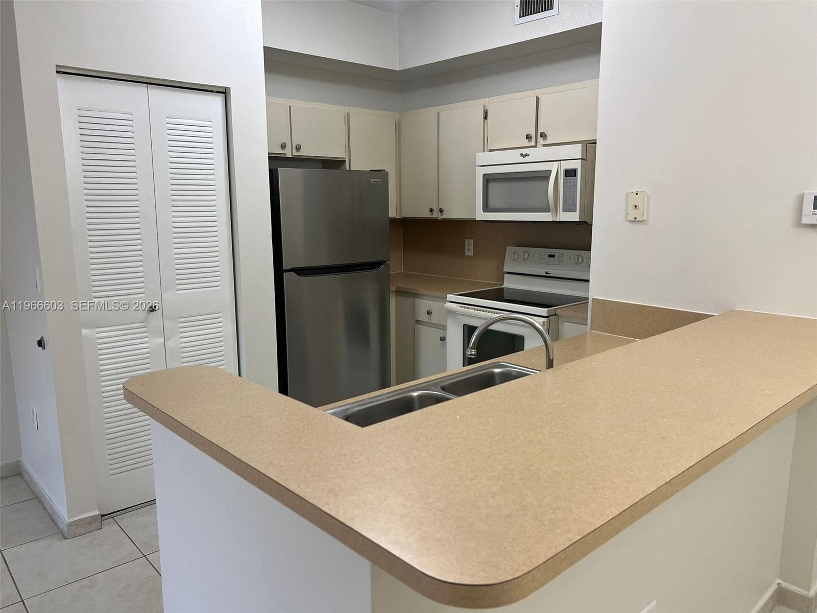 Condominium at 7220 NW 114th Ave # 307, Doral FL 33178
