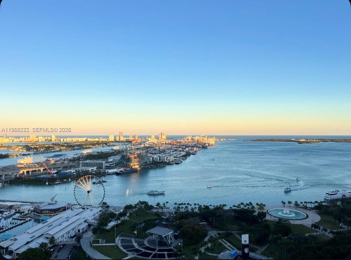 Condominium at 253 NE 2nd St # 3903, Miami FL 33132