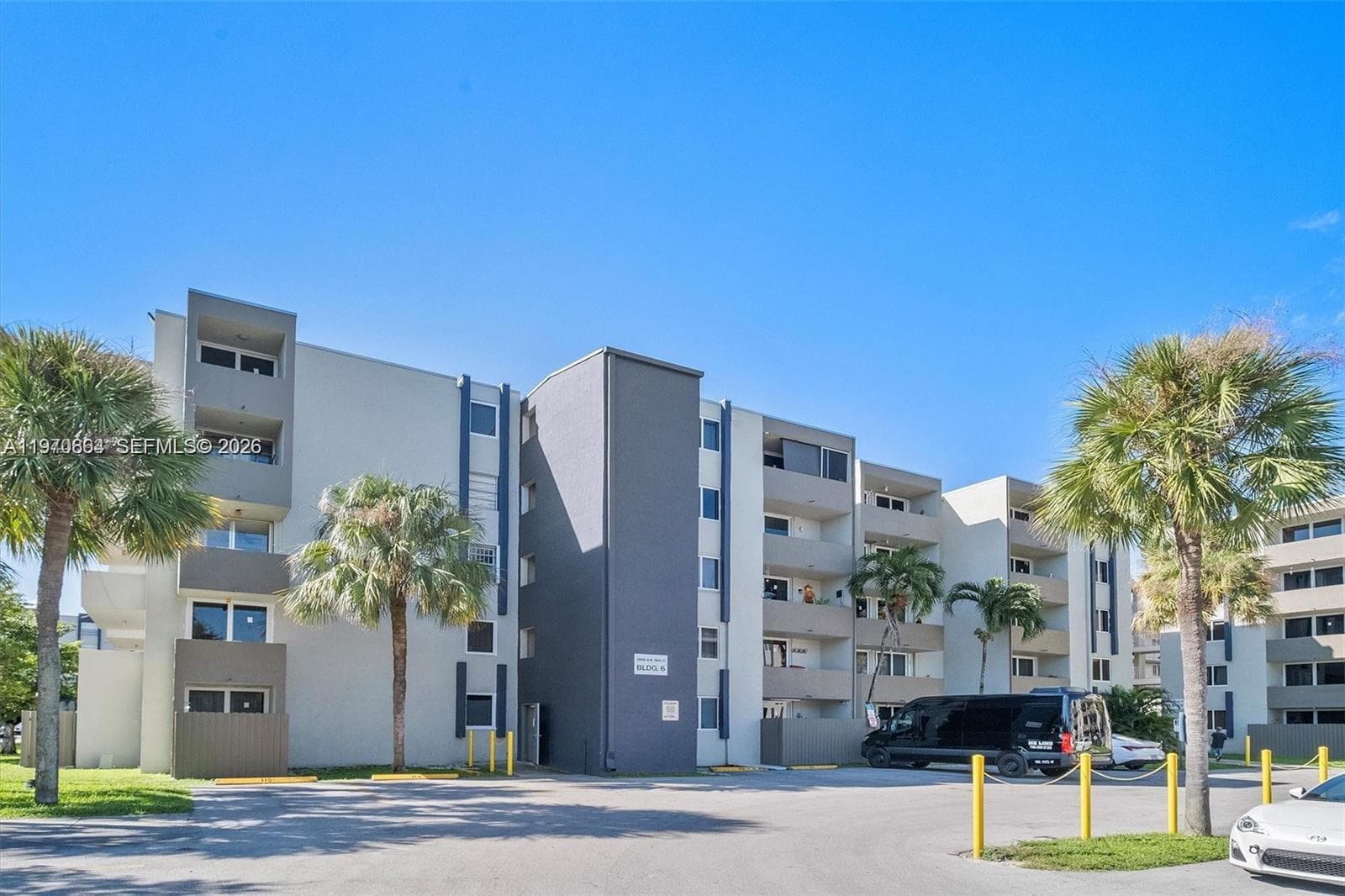 Condominium at 10090 NW 80th Ct # 1206, Hialeah Gardens FL 33016