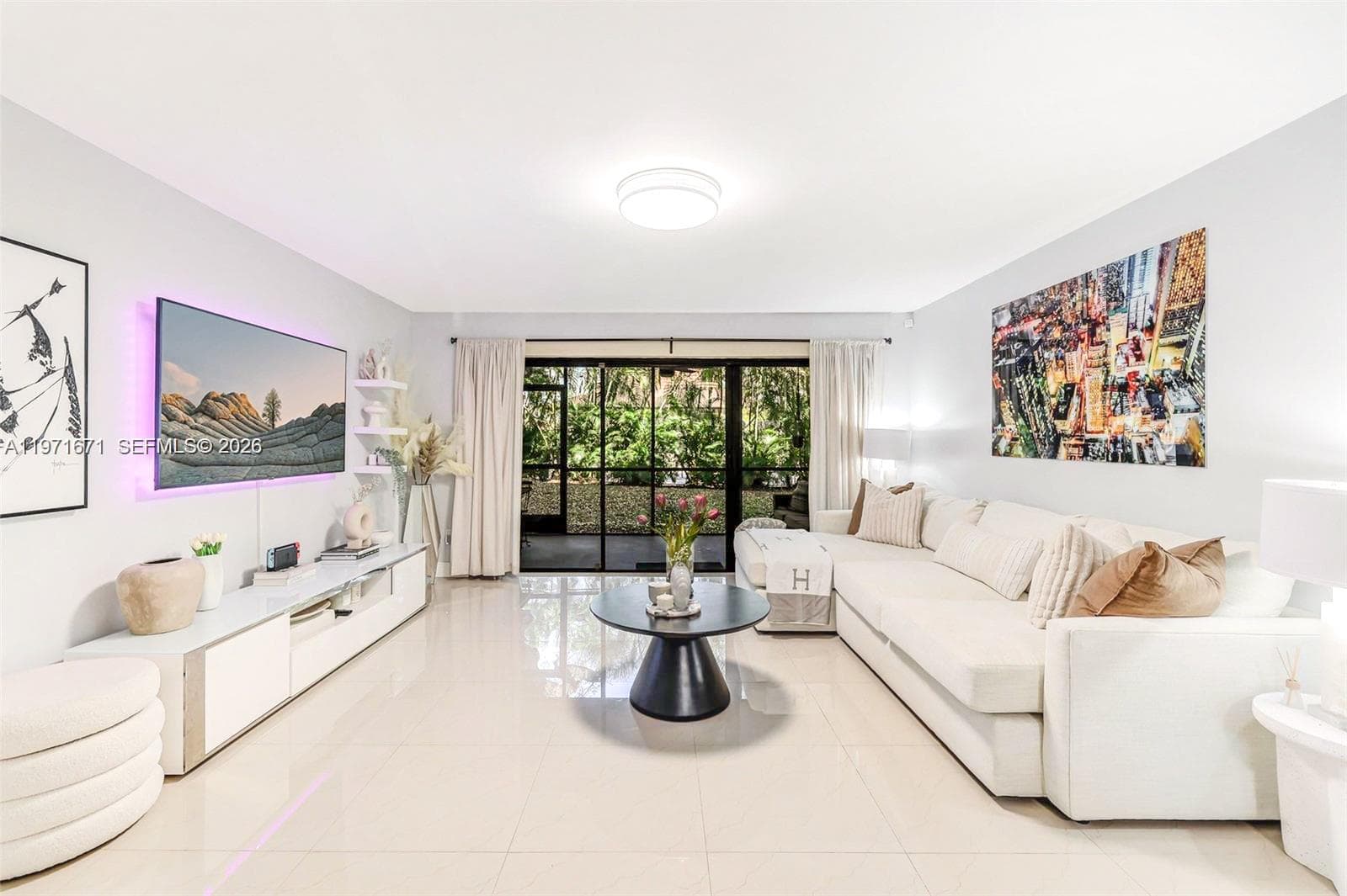 Condominium at 601 Ives Dairy Rd # 00, Miami FL 33179
