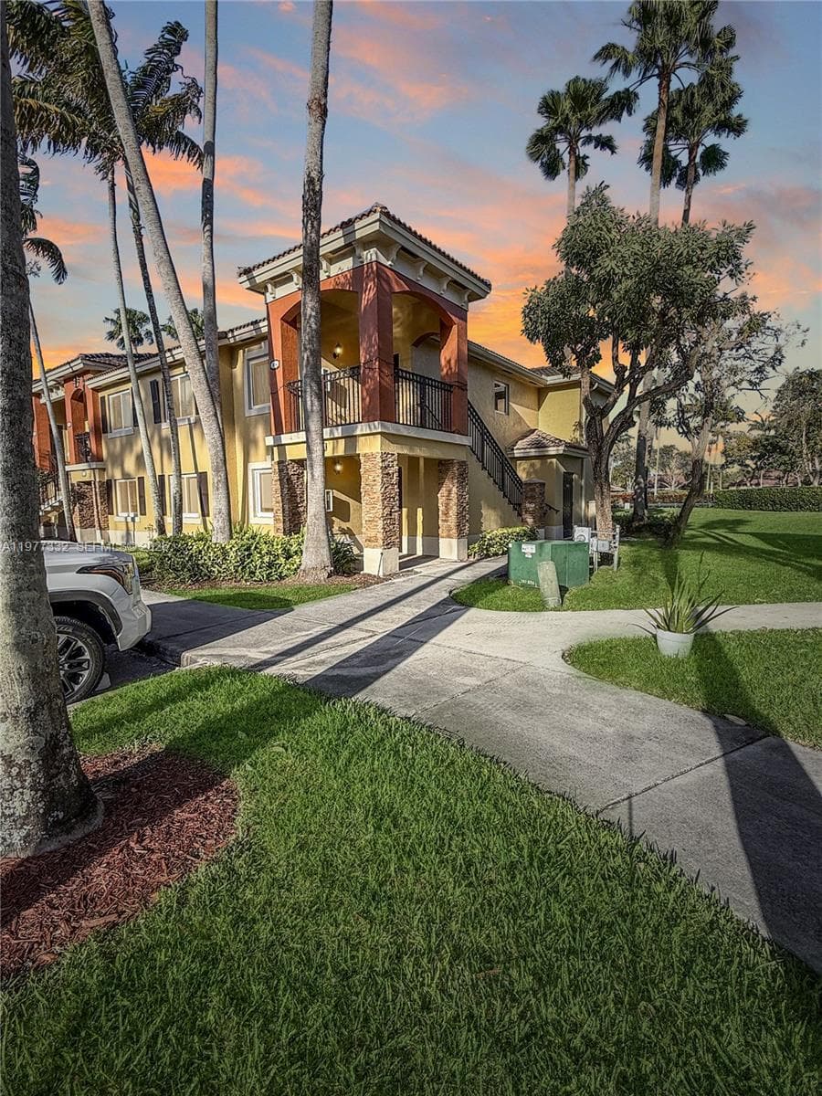 Condominium at 945 NE 34th Ave # 204, Homestead FL 33033