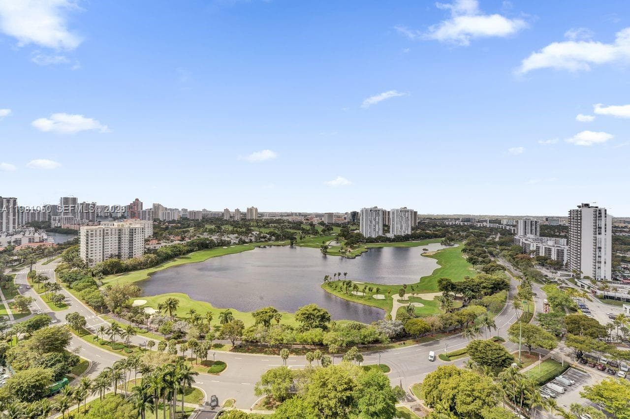 Condominium at 20281 E Country Club Dr # 2209, Aventura FL 33180