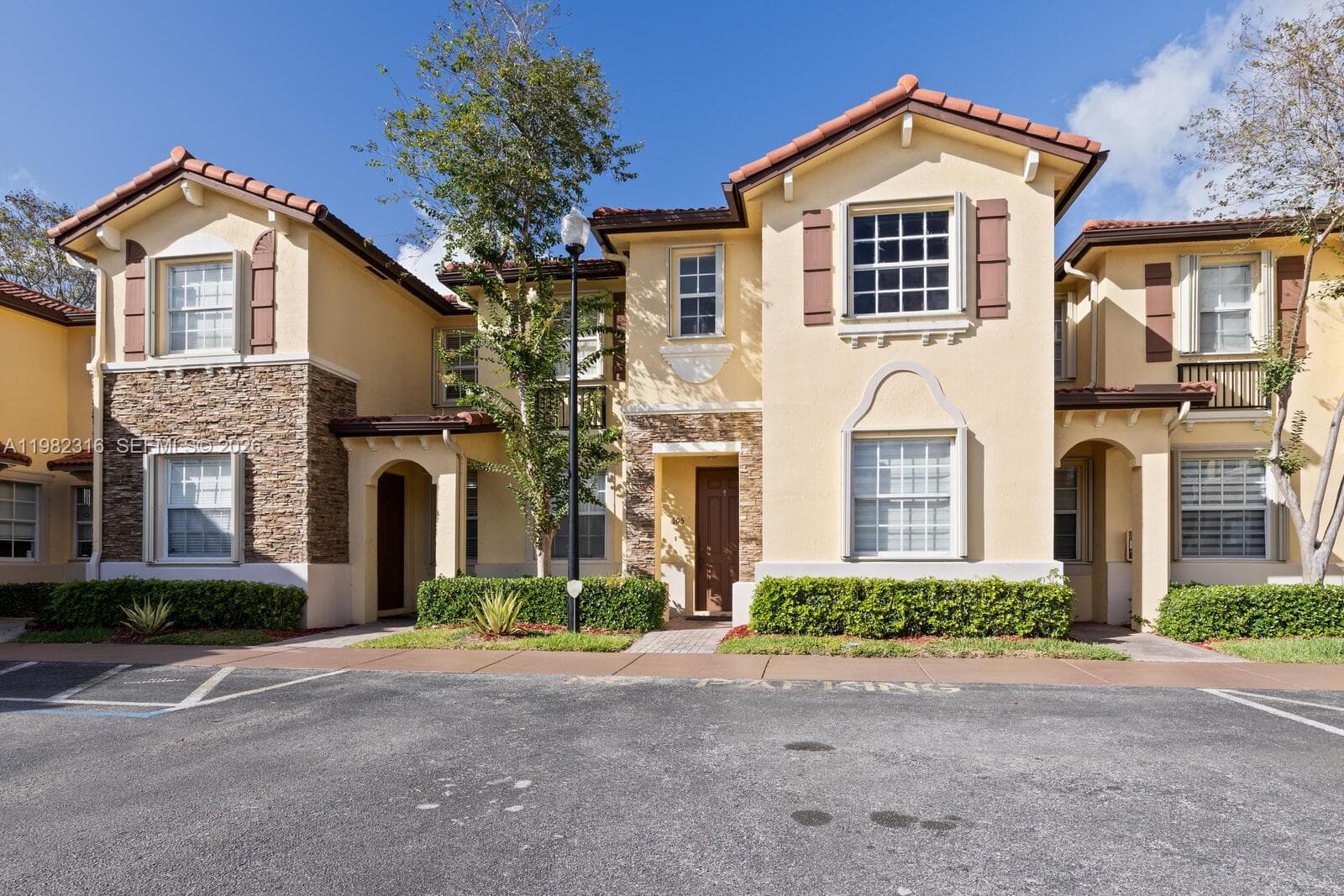 Townhouse at 3335 NE 13th Cir Dr # 27, Homestead FL 33033