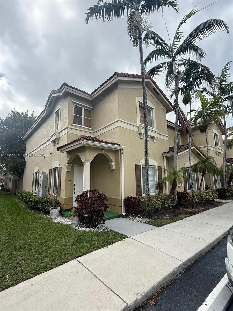 Condominium at 10776 NW 83rd Ter # 19, Doral FL 33178