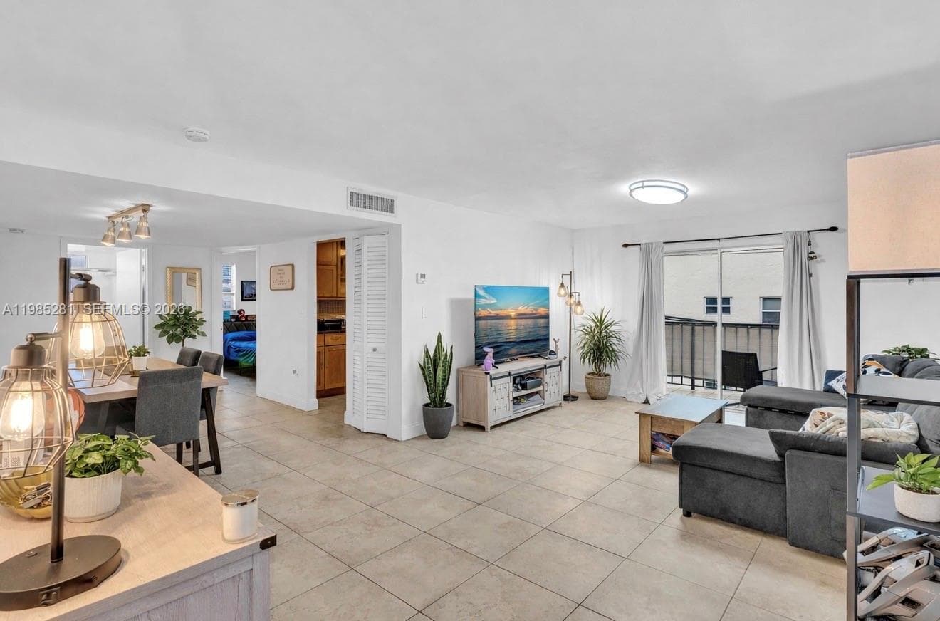 Condominium at 1236 Alton Rd # 304, Miami Beach FL 33139