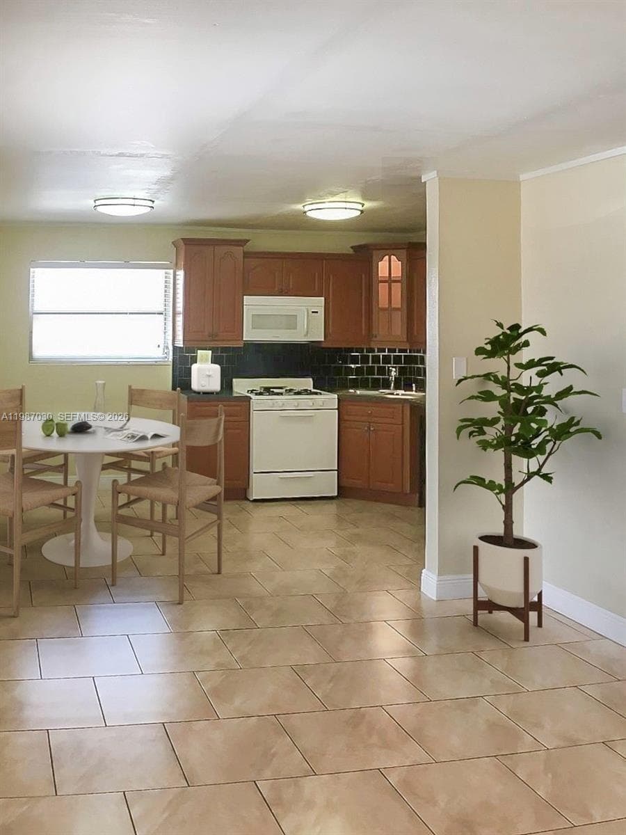 Condominium at 4250 SW 67th Ave # 32, Miami FL 33155