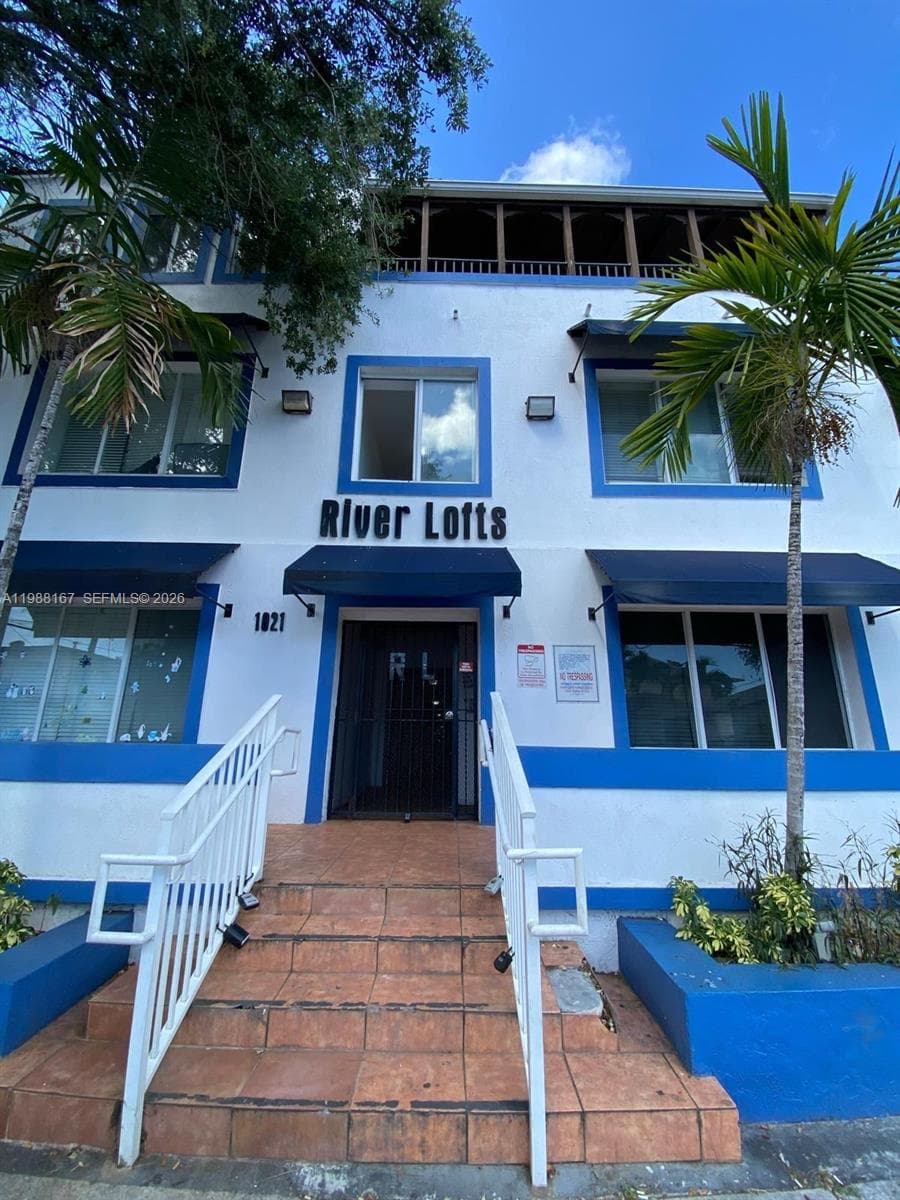 Condominium at 1021 NW 3rd st # 206, Miami FL 33128