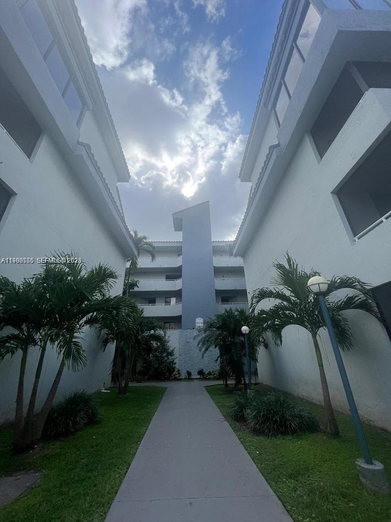 Condominium at 8215 SW 152nd Ave # 418, Miami FL 33193