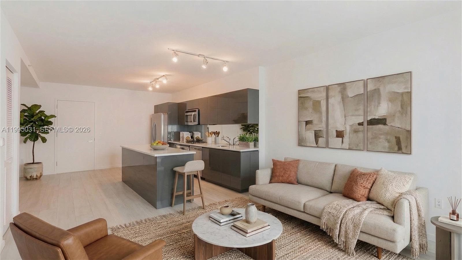 Condominium at 31 SE 6th St # 1906, Miami FL 33131