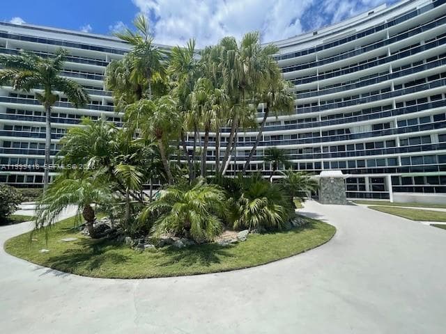 Condominium at 900 Bay Dr # 311, Miami Beach FL 33141