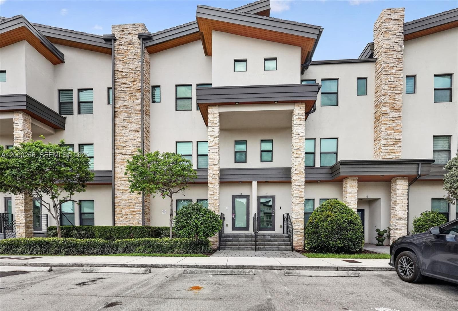 Townhouse at 10467 NW 82nd St # 11, Doral FL 33178