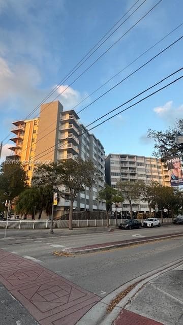 Condominium at 2025 NE 164th St # 616, North Miami Beach FL 33162