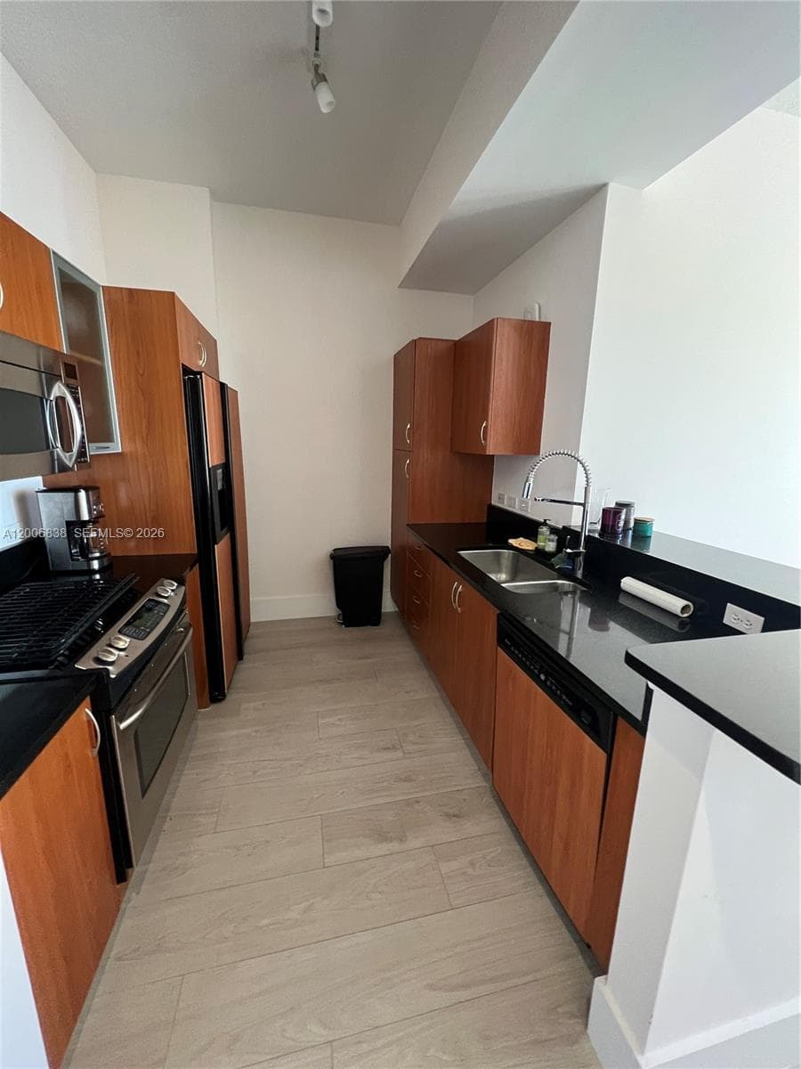 Condominium at 18800 NE 29th Ave, Aventura FL 33180