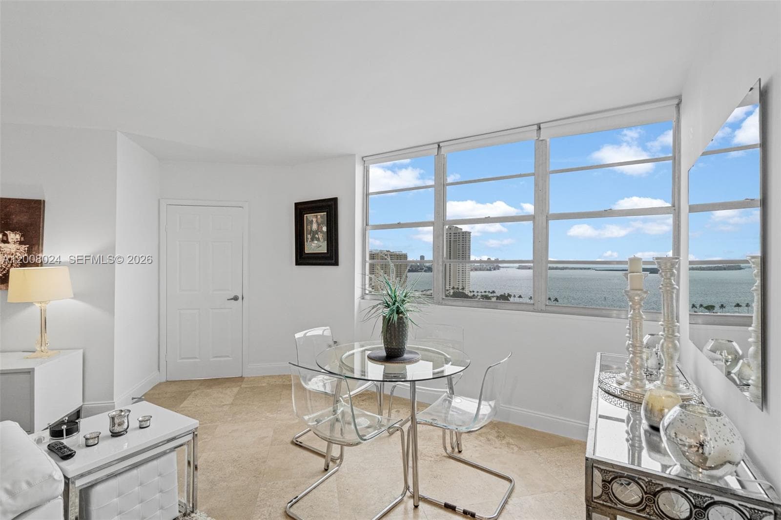 Condominium at 905 Brickell Bay Dr # 1830, Miami FL 33131