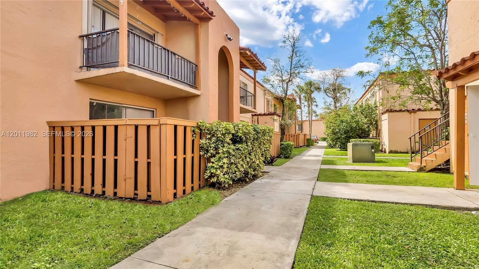 Condominium at 7231 Miami Lakes Dr # C5, Miami Lakes FL 33014