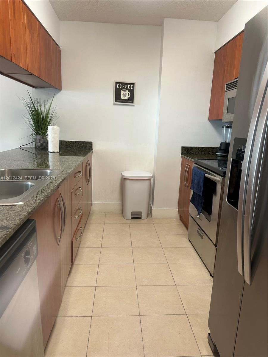 Condominium at 1200 Brickell Bay Dr # 2304, Miami FL 33131