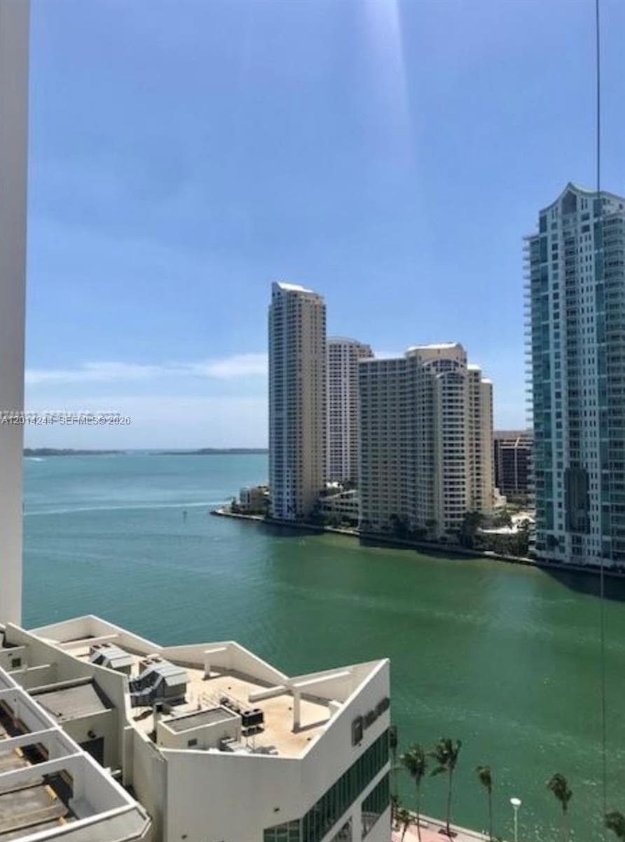 Condominium at 300 S Biscayne Blvd # L32, Miami FL 33131