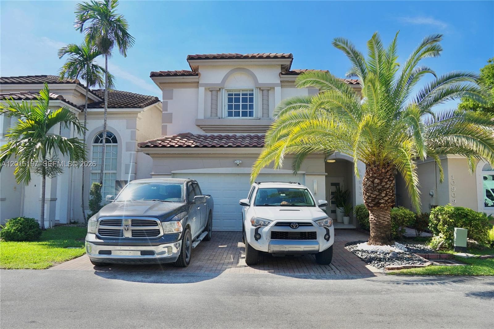Townhouse at 10913 NW 67th St, Doral FL 33178
