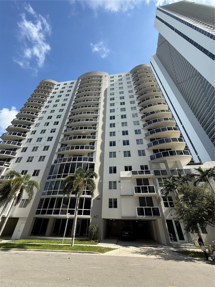 Condominium at 601 NE 23rd St # 707, Miami FL 33137