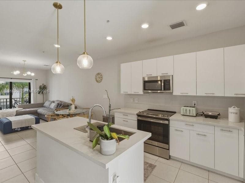 Condominium at 8201 NW 41st St # 205, Doral FL 33166