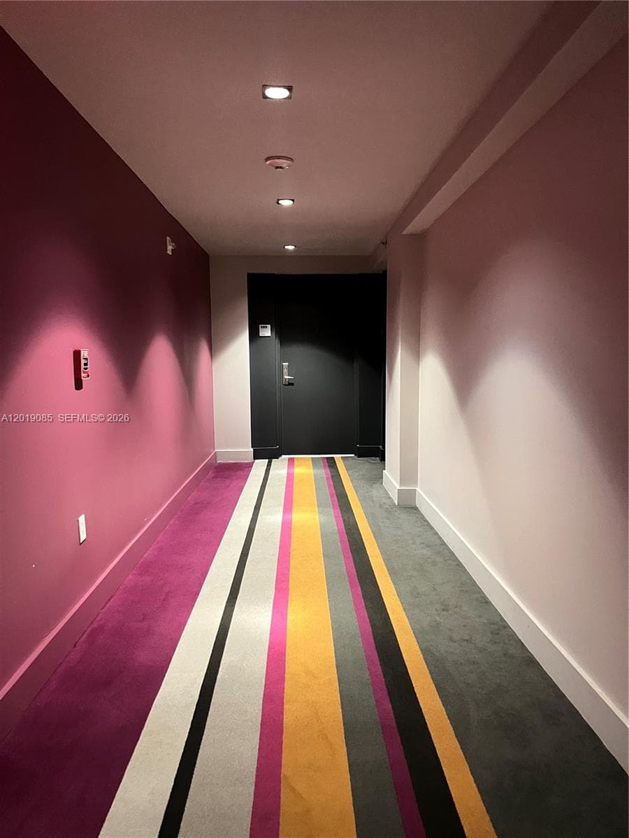 Condominium at 55 SE 6th St # 3305, Miami FL 33131