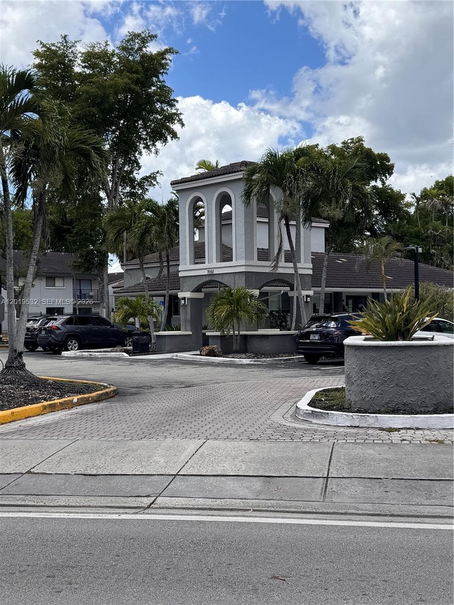 Condominium at 7115 NW 179th St # 207, Hialeah FL 33015