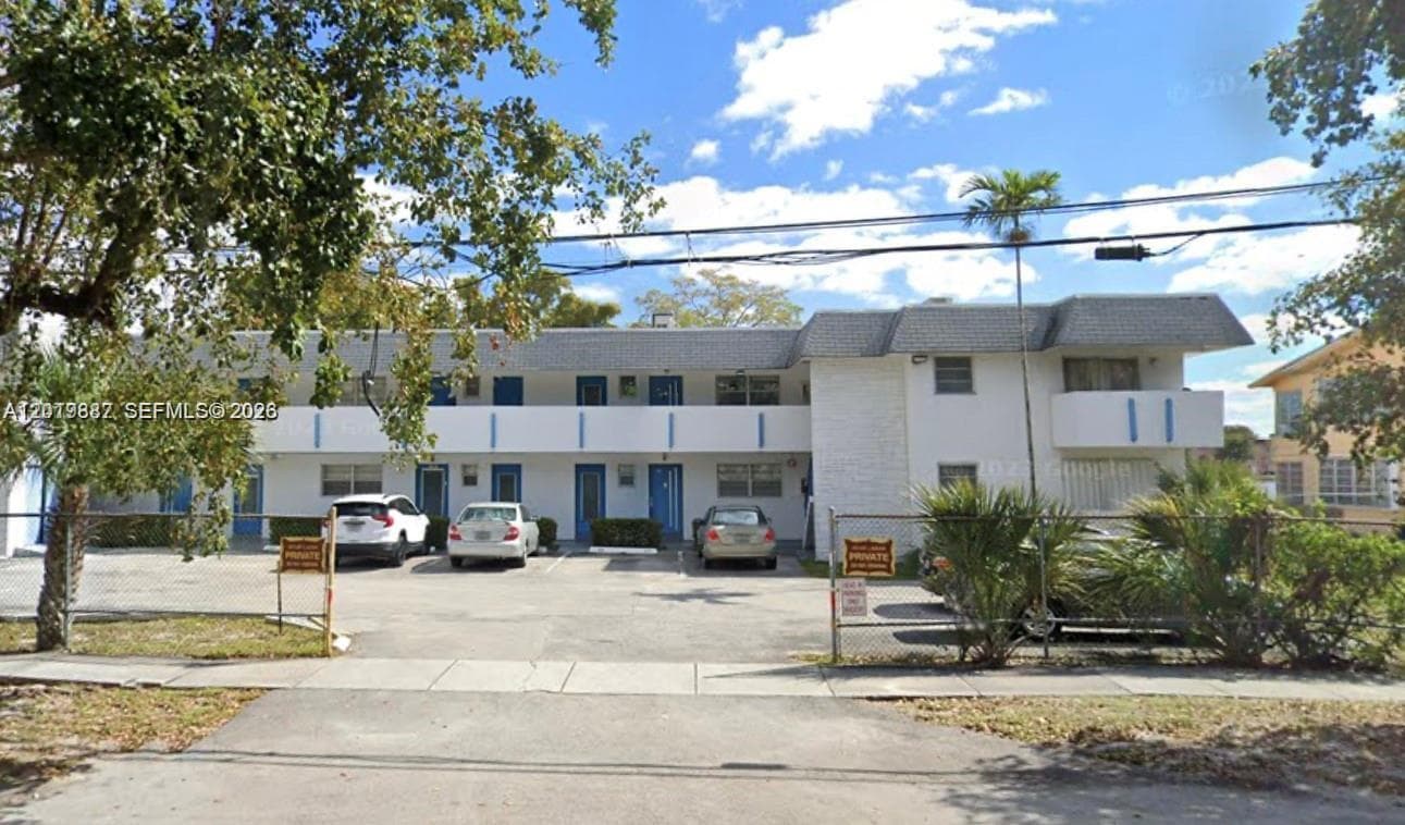 Condominium at 19051 NE 2nd Ave # 1514, Miami FL 33179