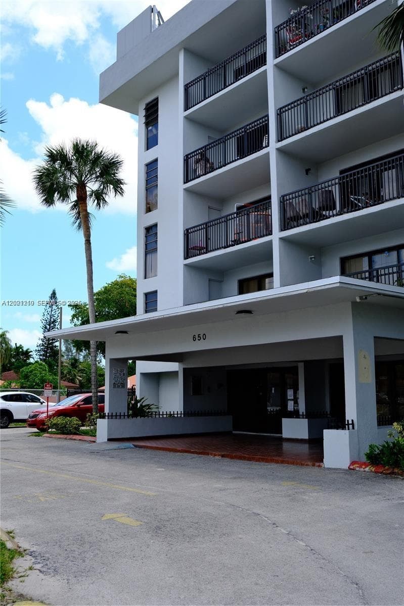 Condominium at 650 NE 149th St # 407A, Miami FL 33161