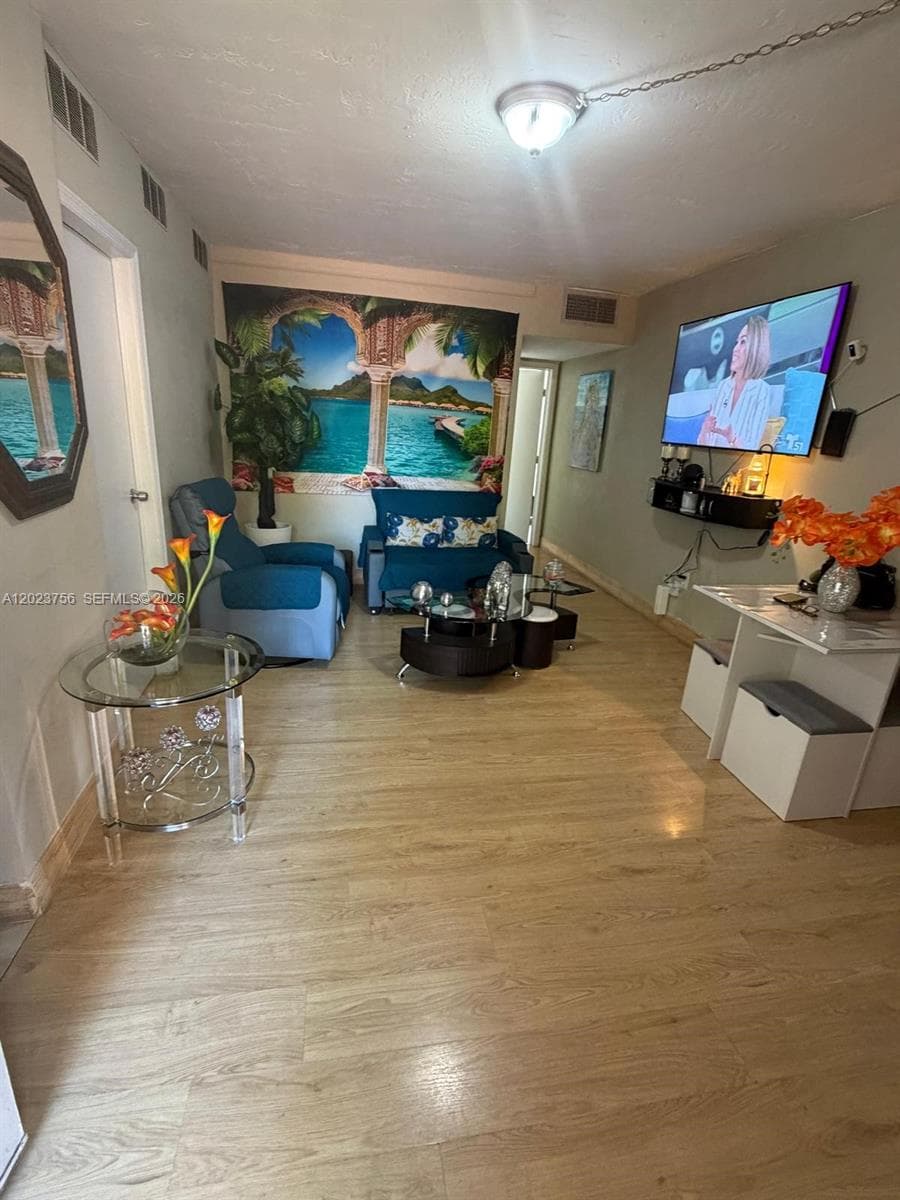 Condominium at 1245 W 24th St # 118, Hialeah FL 33010