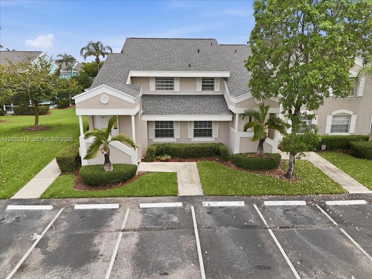 Condominium at 2614 SE 21st Ct # B, Homestead FL 33035
