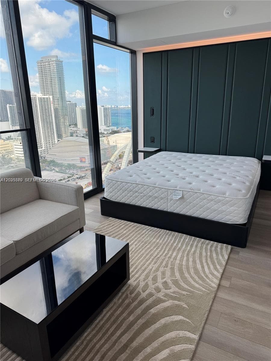 Condominium at 20 NE 11 # 3303A, Miami FL 33132