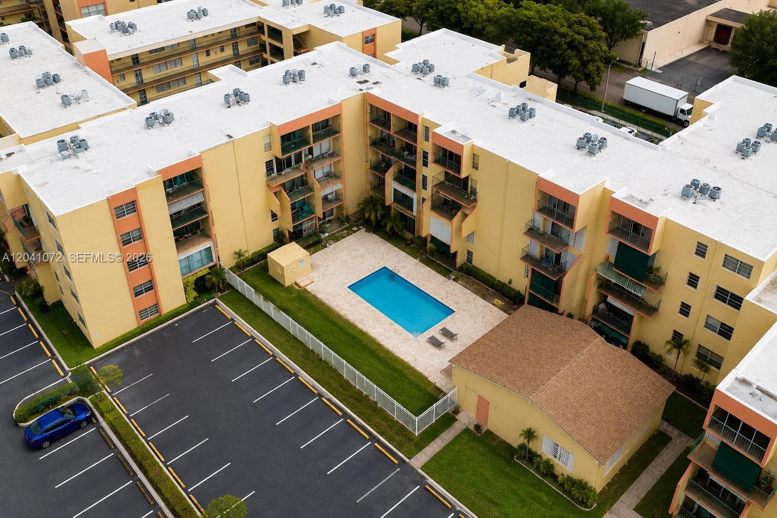 Condominium at 1975 W 44th Pl # 310, Hialeah FL 33012