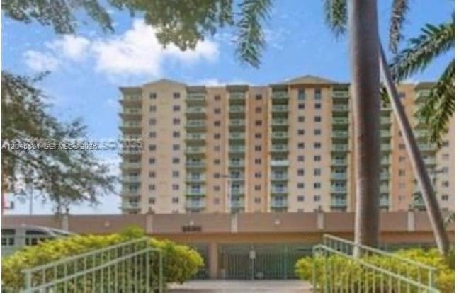 Condominium at 3500 Coral Way # 513, Miami FL 33145