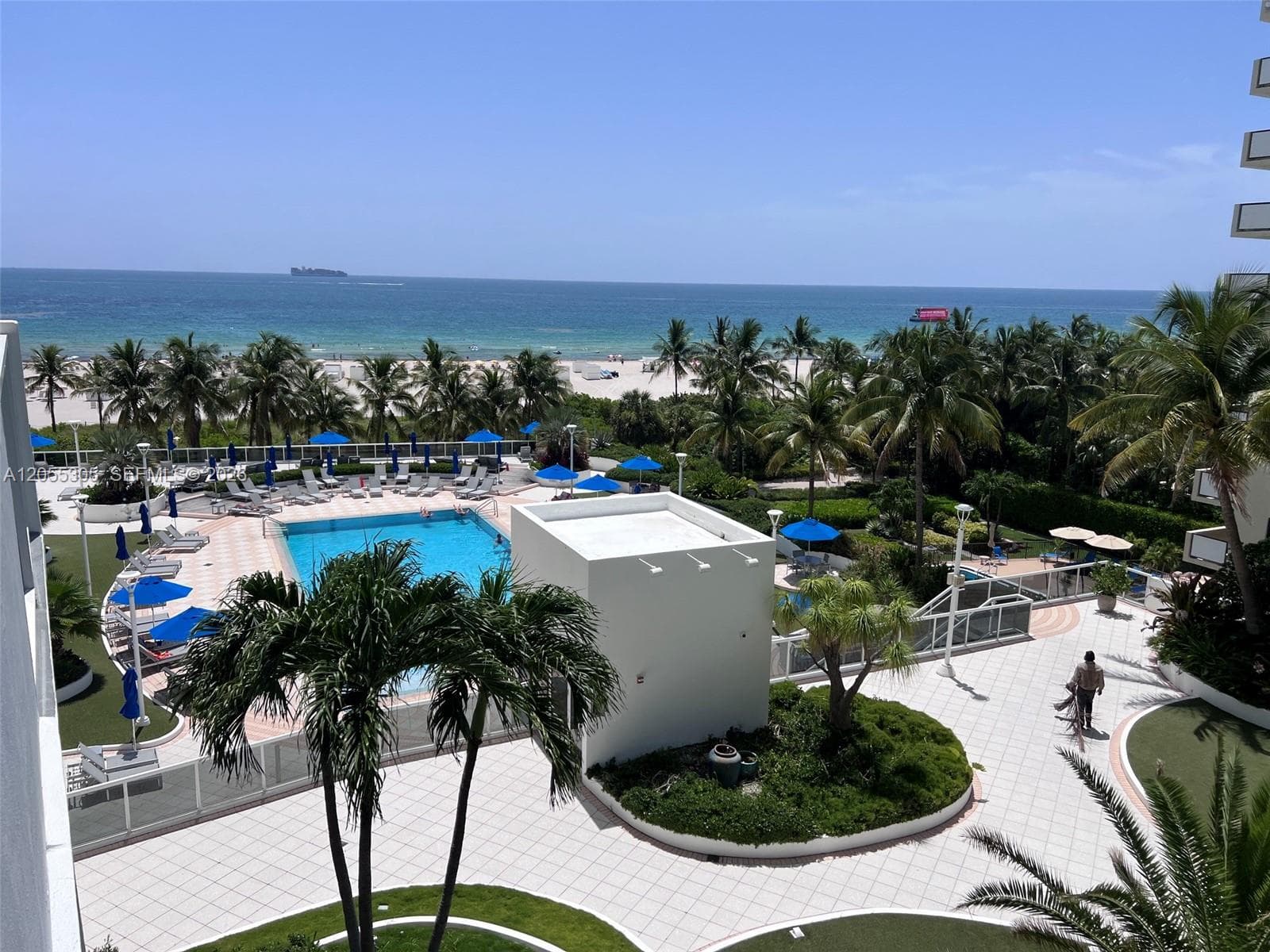 Condominium at 100 Lincoln Rd # 634, Miami Beach FL 33139