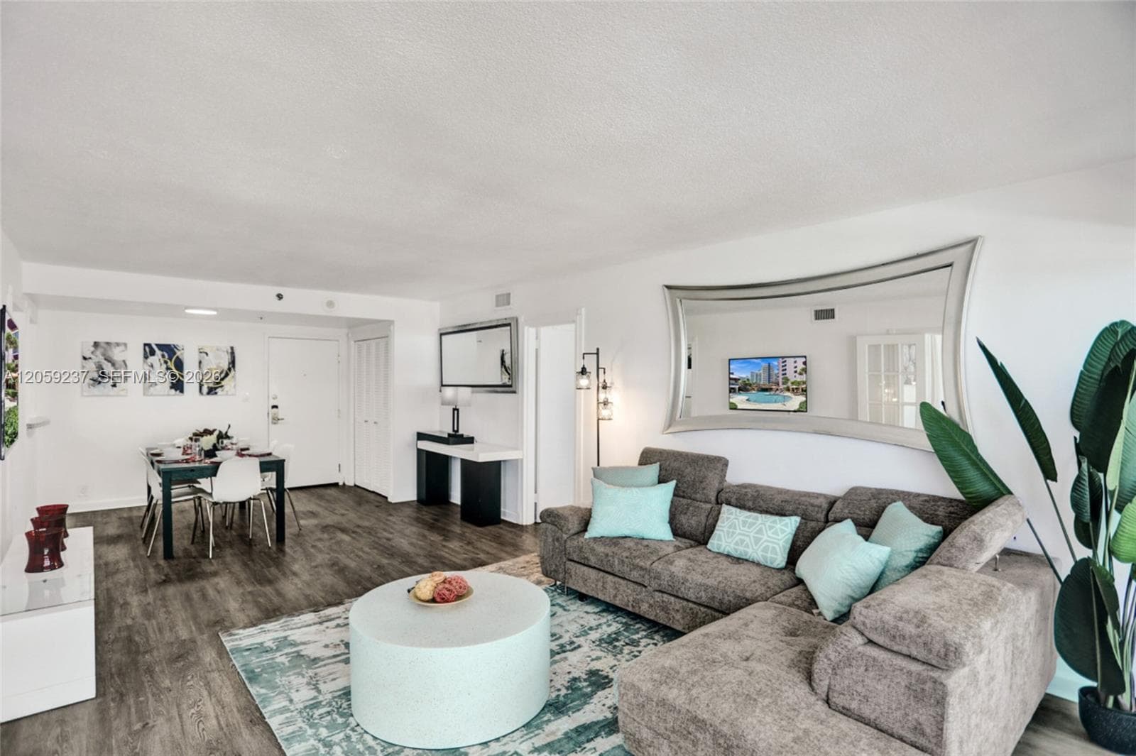 Condominium at Miami Beach, FL, 33140