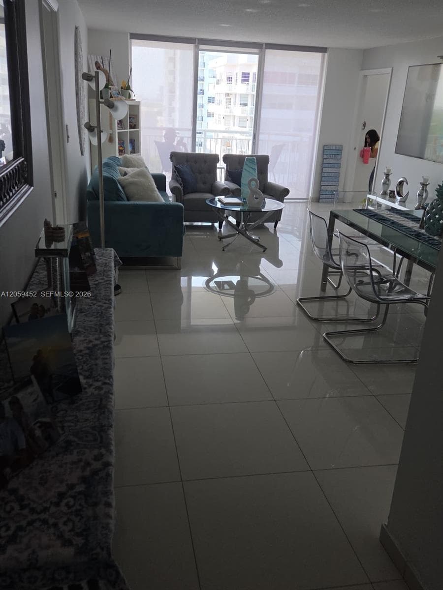 Condominium at Aventura, FL, 33160