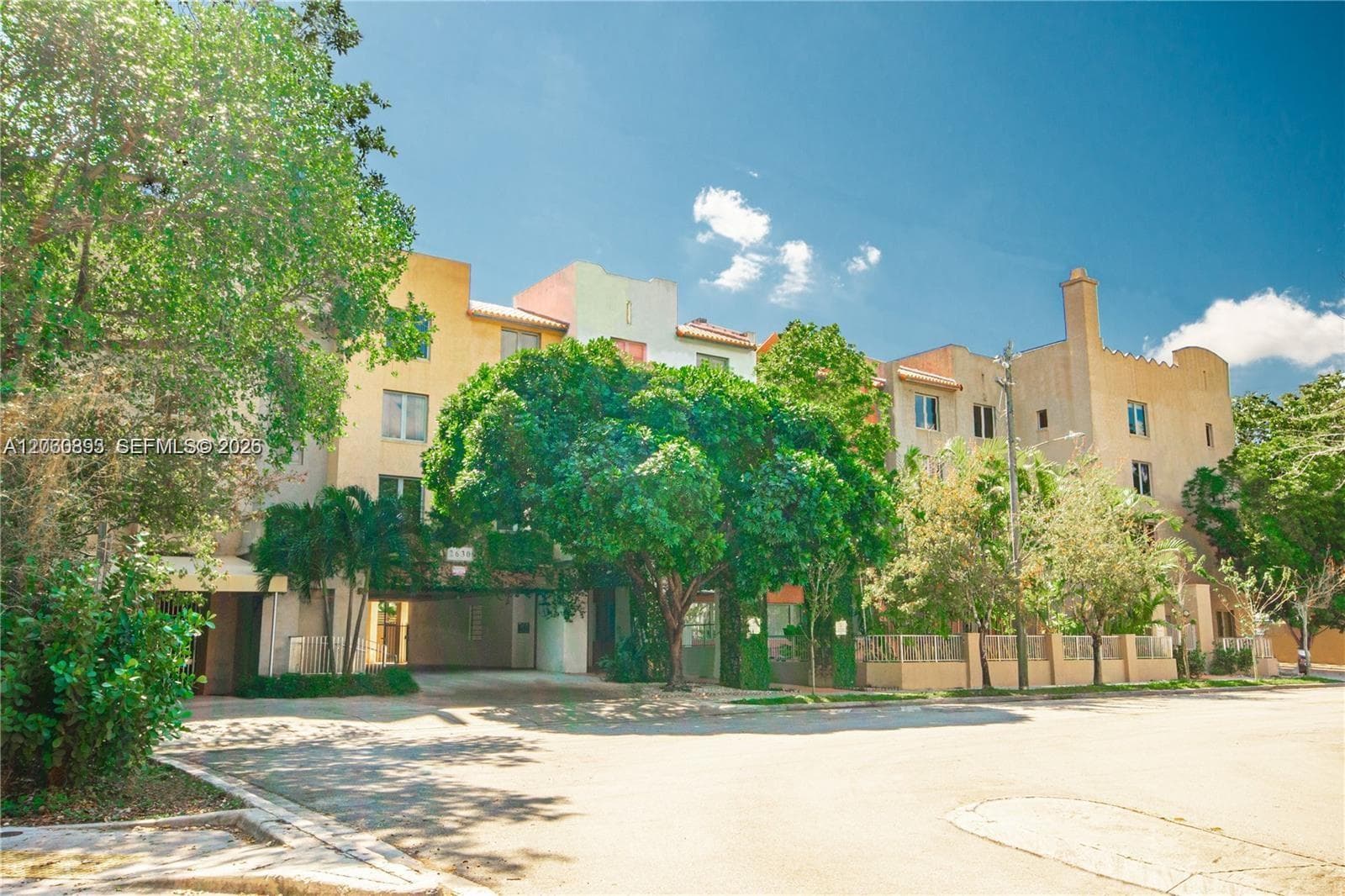 Condominium at 2630 SW 28th St (Overbrook) # 51, Miami FL 33133