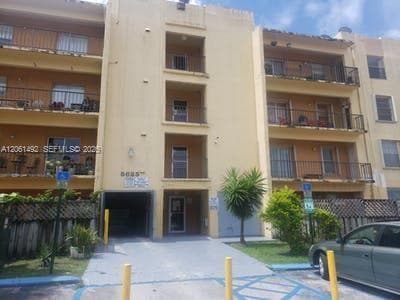 Condominium at 5625 W 20th Ave # 113, Hialeah FL 33012