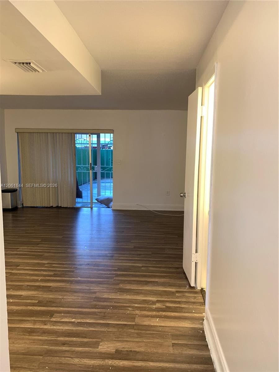 Townhouse at 5453 NW 169th Ter, Miami Gardens FL 33055