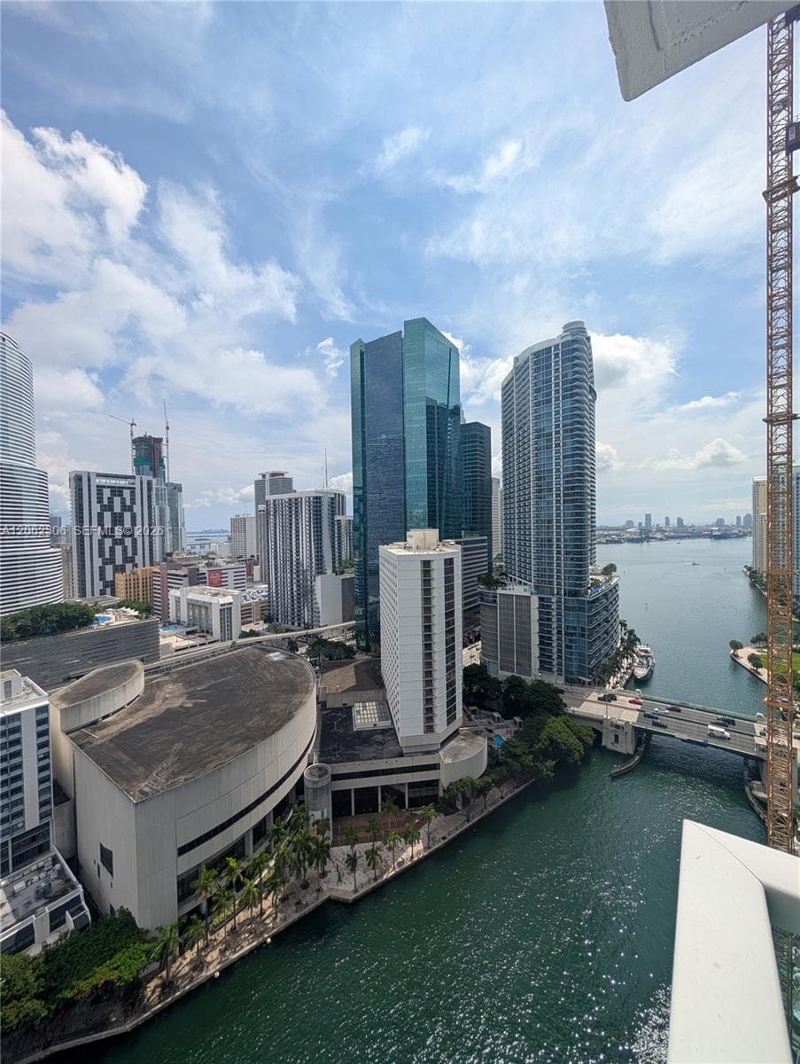 Condominium at 31 SE 5 # 3002, Miami FL 33131