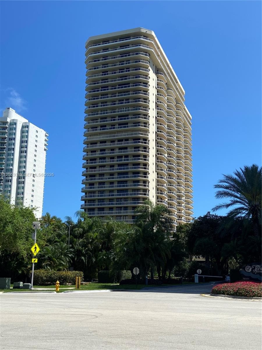 Condominium at Aventura, FL, 33180
