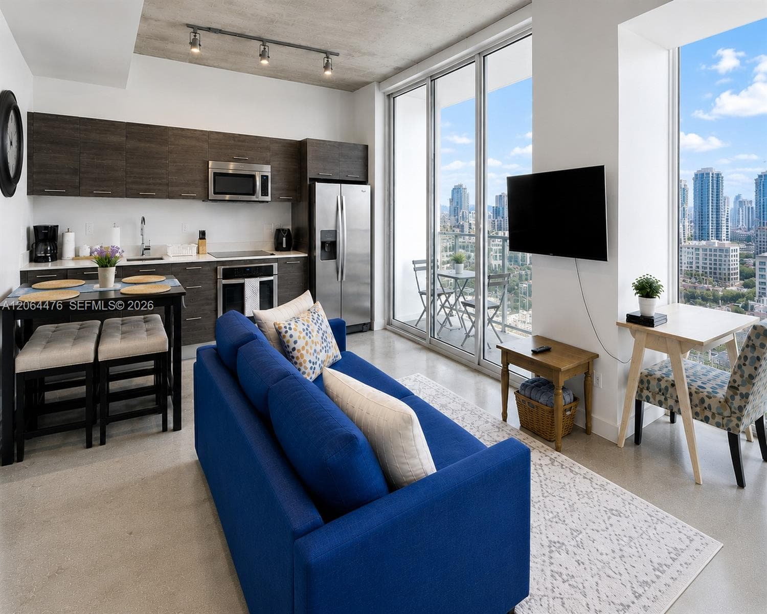 Condominium at 151 SE 1 St # 2406, Miami FL 33131