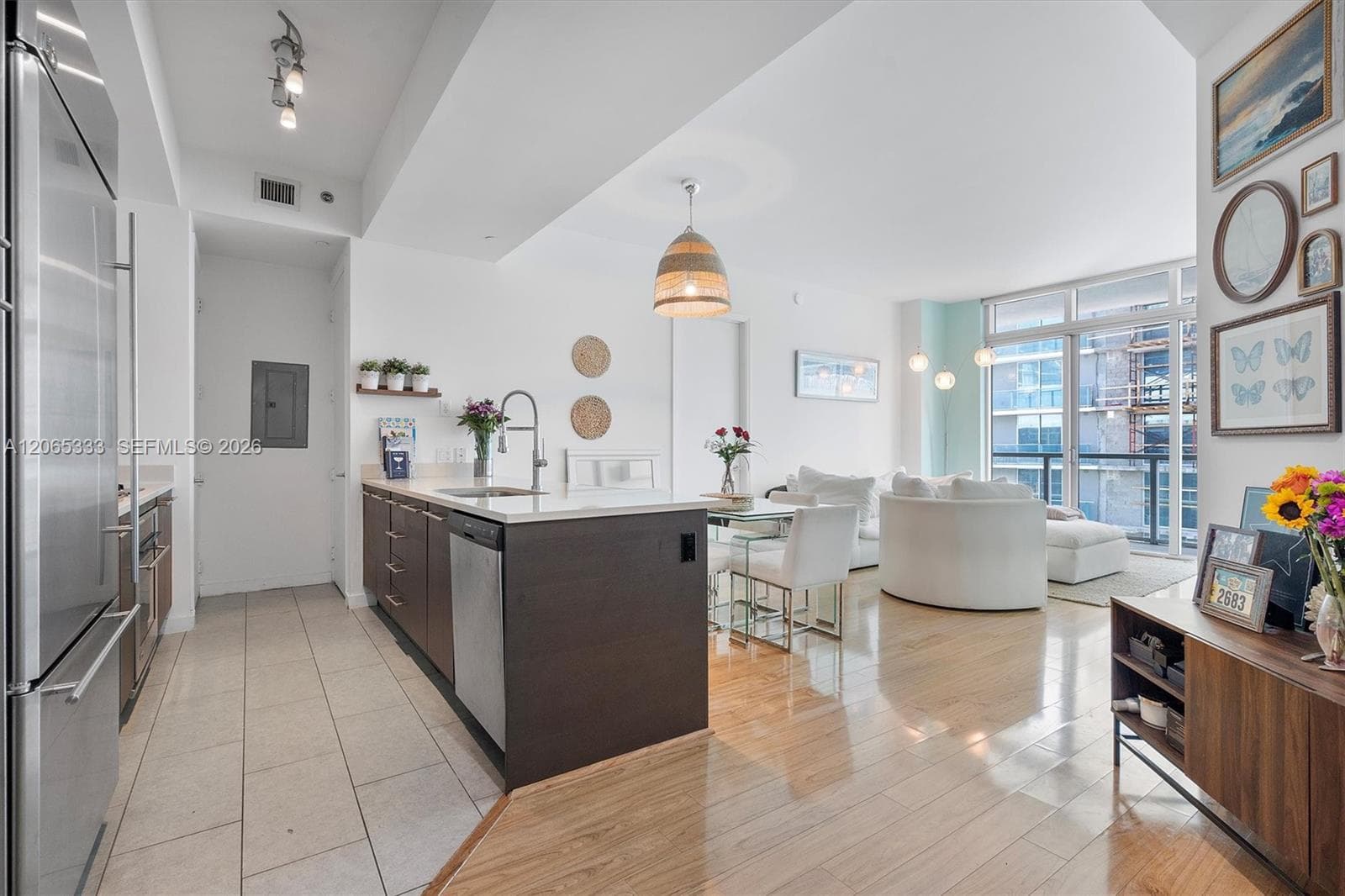 Condominium at 55 SE 6th St # 4305, Miami FL 33131