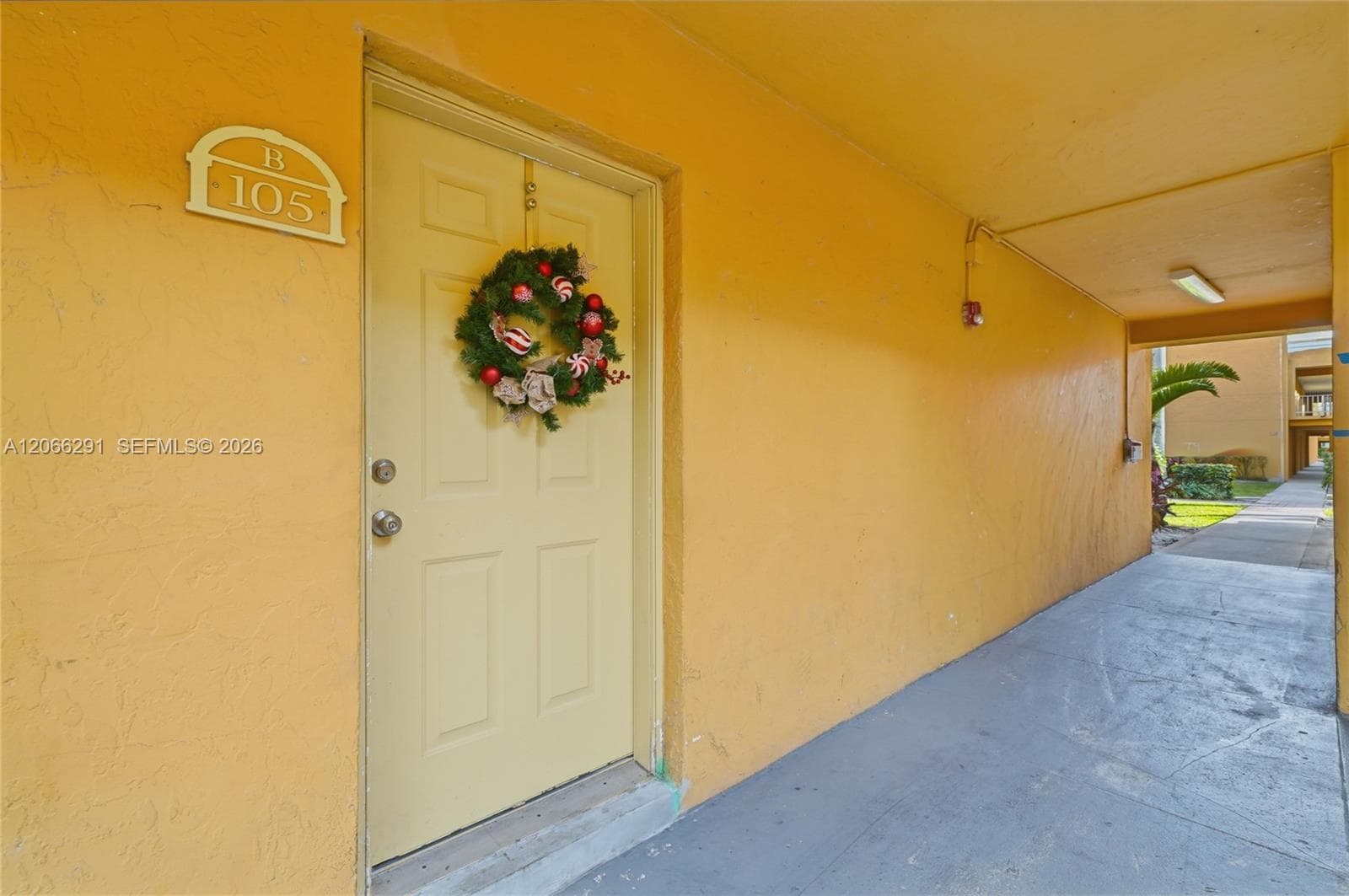 Condominium at 18101 NW 68th Ave # B105, Hialeah FL 33015