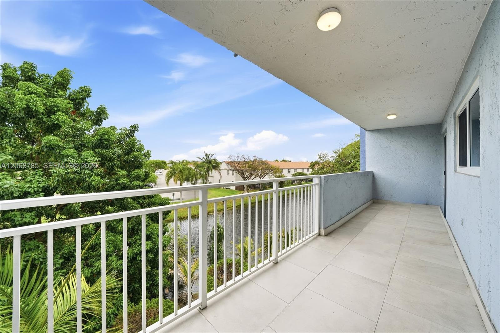 Condominium at 9375 Fontainebleau Blvd # L301, Miami FL 33172