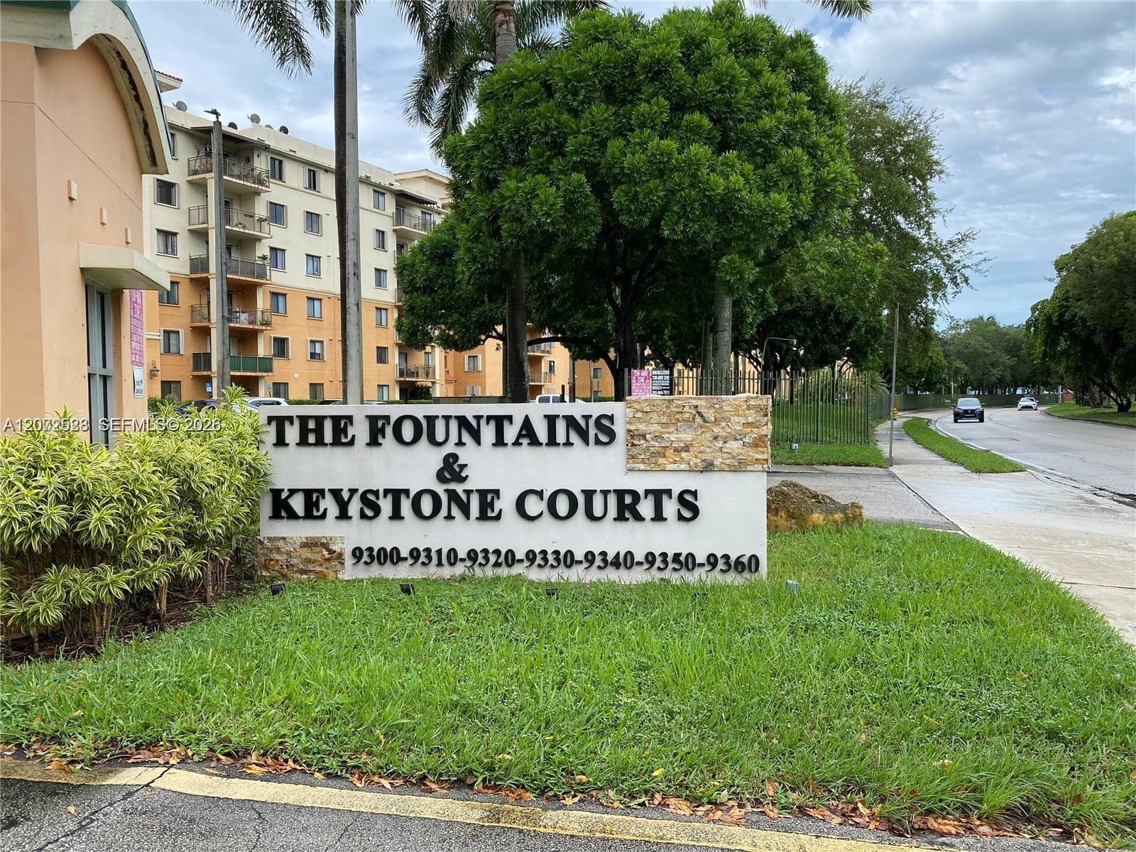 Condominium at 9320 Fontainebleau Blvd # 215, Miami FL 33172