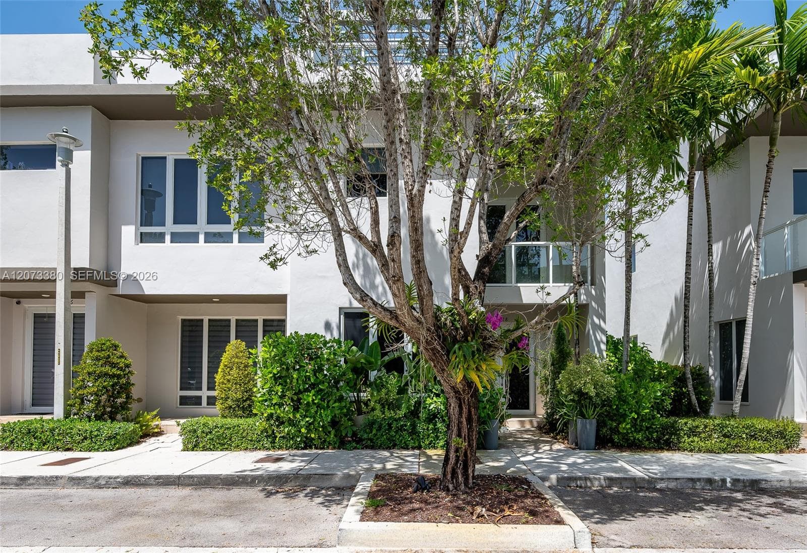 Townhouse at 6428 NW 104th Ct, Doral FL 33178