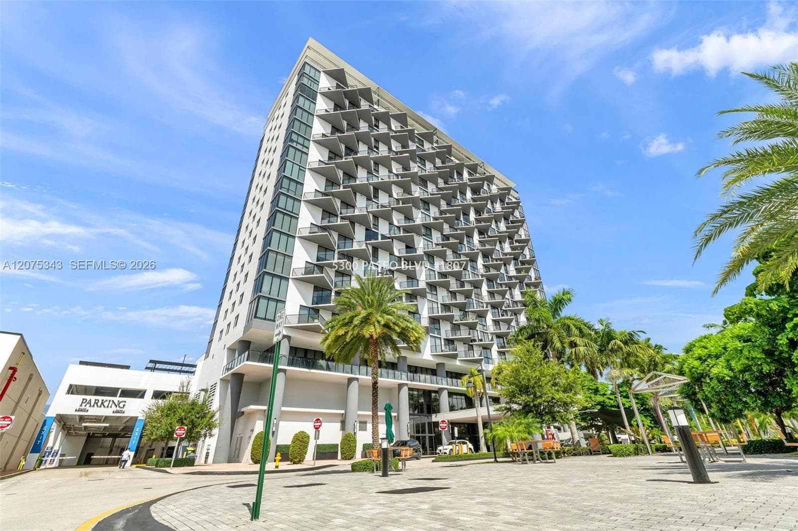 Condominium at 5300 Paseo Blvd # 1807, Doral FL 33166