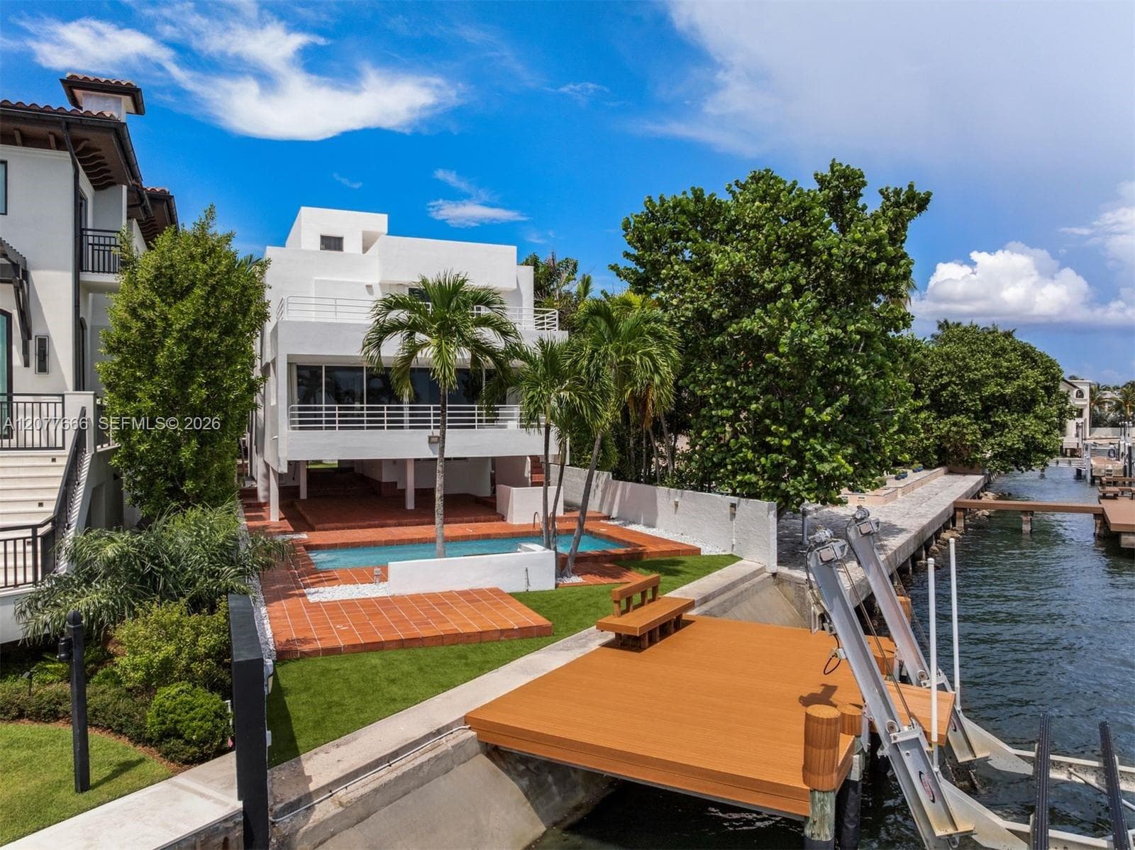 Single Family Residence at 3499 N Prospect Dr, Miami FL 33133