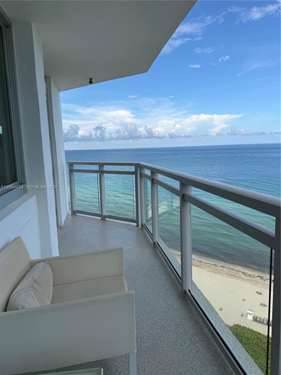 Condominium at 7135 SE Collins Ave # 1806, Miami Beach FL 33141